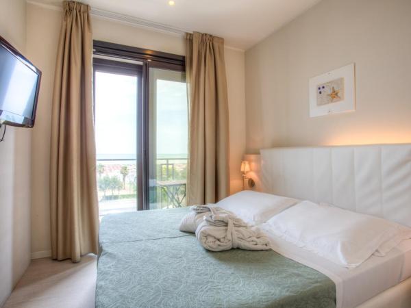 Ferretti Beach Hotel : photo 4 de la chambre chambre double ou lits jumeaux avec accès spa