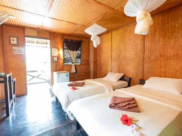 Mook Lanta Eco Resort : photo 4 de la chambre chambre lits jumeaux - vue sur jardin