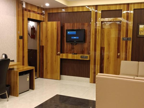 Hotel Executive Tower : photo 7 de la chambre chambre double ou lits jumeaux exécutive