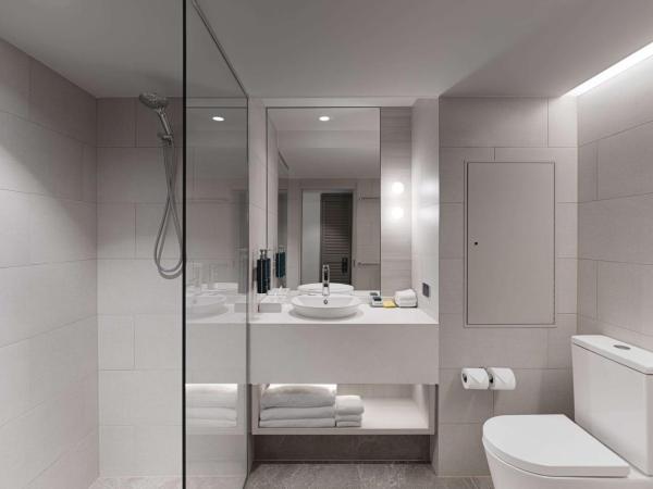 DoubleTree by Hilton Esplanade Darwin : photo 5 de la chambre chambre double avec 2 lits doubles