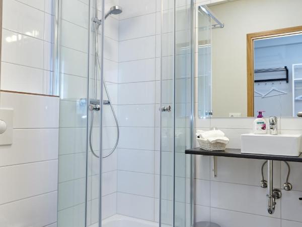 Hótel Heiðmörk : photo 3 de la chambre chambre double avec salle de bains privative