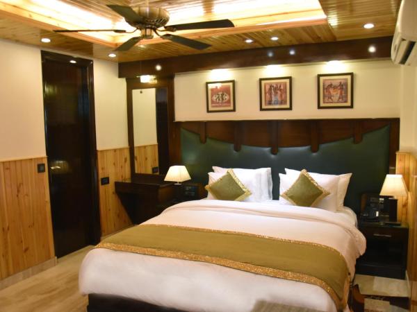 Wood Castle Grand : photo 3 de la chambre chambre double exécutive