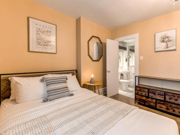 Auberge La Chouette : photo 6 de la chambre chambre lit queen-size 