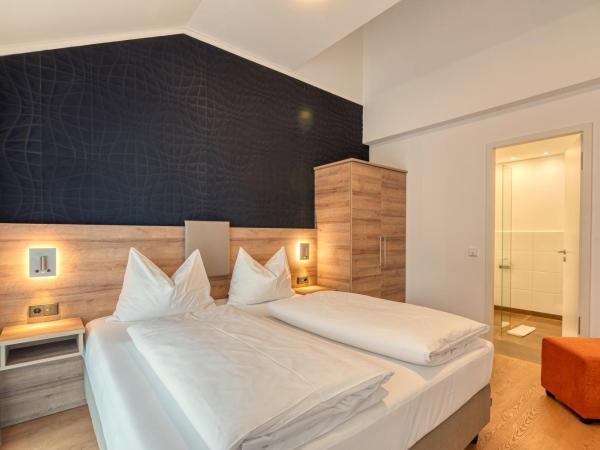 WESTSIDE Hotel : photo 1 de la chambre suite deluxe