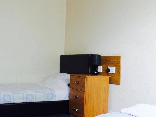 Charde Guest House : photo 3 de la chambre chambre lits jumeaux