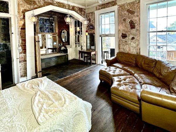 Fleur De Lis Mansion : photo 2 de la chambre suite avec balcon