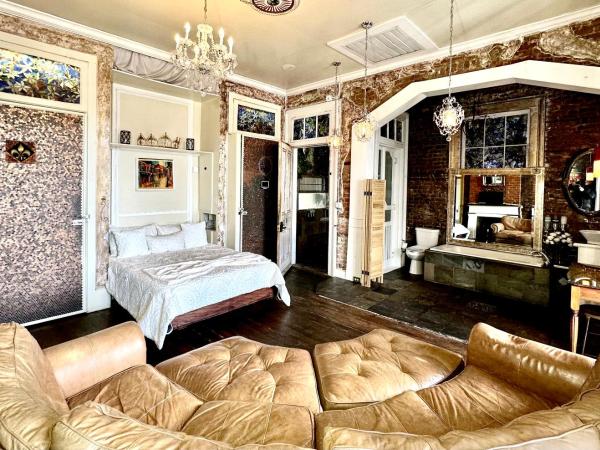 Fleur De Lis Mansion : photo 1 de la chambre suite avec balcon