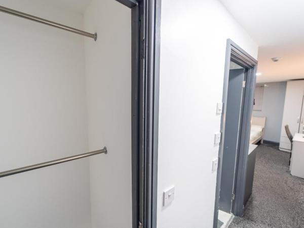 FREE PARKING Cosy Studios close to city and QE and UOB! : photo 8 de la chambre studio