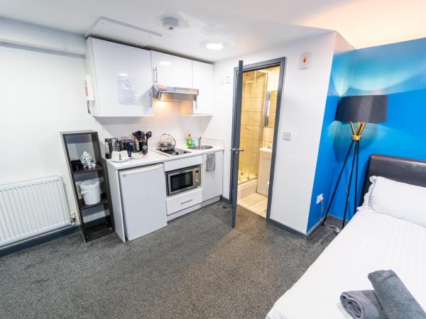 STAY SA Equipped Studios 10 mins from City centre and next to UOB! : photo 4 de la chambre studio