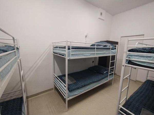 VasylOk : photo 3 de la chambre lit dans dortoir 6 lits