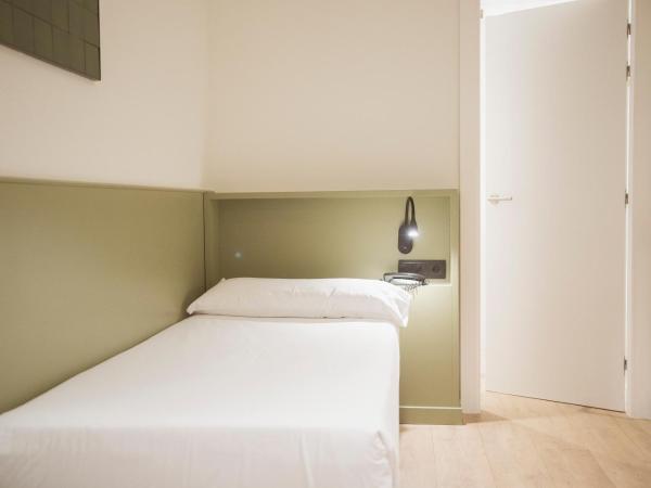 Hotel Sant Pau : photo 3 de la chambre petite chambre simple