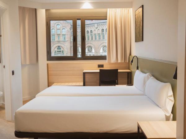 Hotel Sant Pau : photo 2 de la chambre chambre double supérieure avec 2 lits