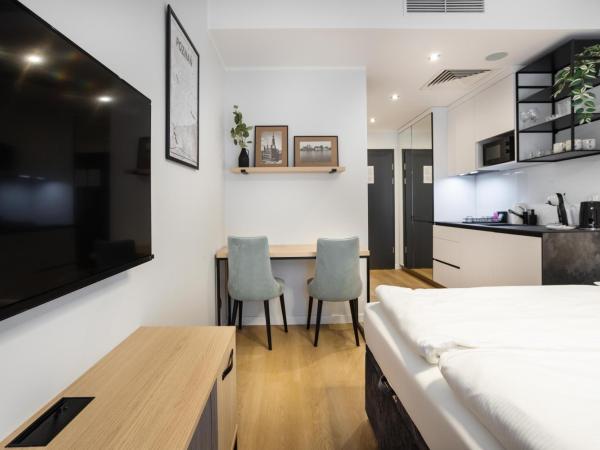 City Break Plac Wolności 6 Aparthotel : photo 3 de la chambre appartement avec balcon