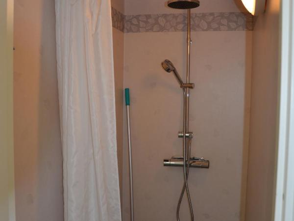 Svf Hotell & Konferens : photo 5 de la chambre chambre simple Économique avec douche commune