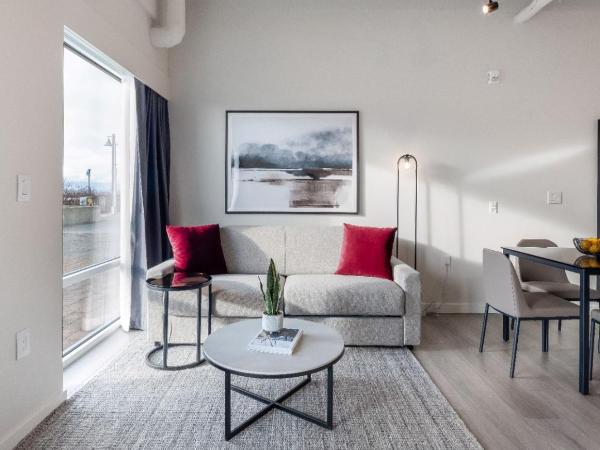 Steveston Waterfront Hotel : photo 5 de la chambre waterfront studio suite ada