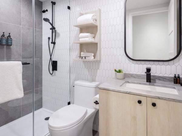 Steveston Waterfront Hotel : photo 4 de la chambre waterfront one bedroom