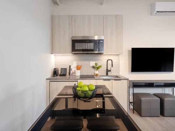 Steveston Waterfront Hotel : photo 3 de la chambre waterfront junior one bedroom suite