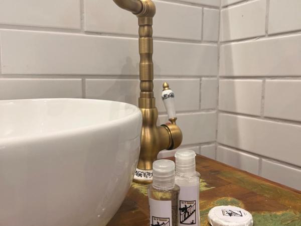 Pousada Bat N Breakfast No Beco do Batman : photo 1 de la chambre chambre quadruple standard