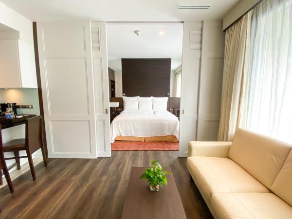 Marriott Executive Apartments - Sukhumvit Park, Bangkok : photo 2 de la chambre studio lit king-size exécutif - vue sur ville
