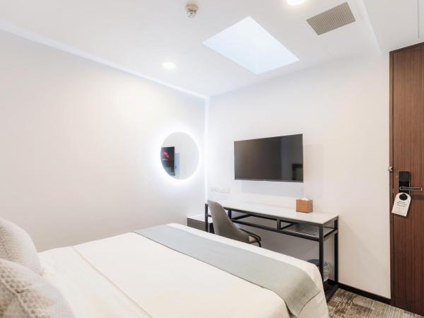 Santa Grand Hotel East Coast a NuVe Group Collection : photo 5 de la chambre superior queen with skylight & bathtub