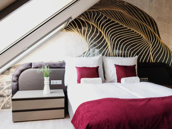 RIVA Boutique Hotel : photo 10 de la chambre chambre double deluxe avec balcon