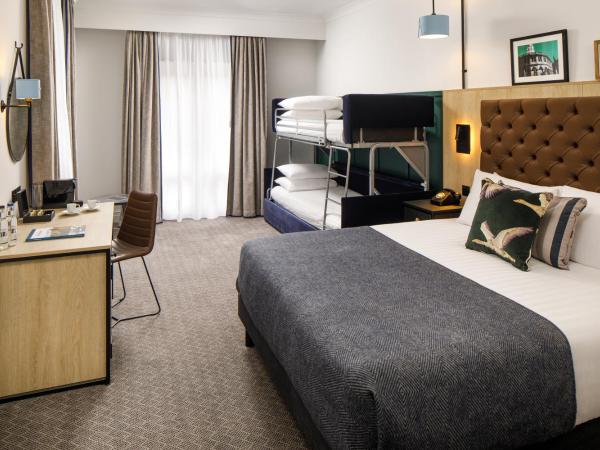 Mercure Oxford Hawkwell House Hotel : photo 7 de la chambre chambre familiale double privilège avec canapé-lit