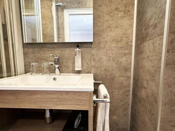 Hôtel Arc en Ciel et SPA - Les Sables d'Olonne : photo 5 de la chambre chambre privilège côté mer