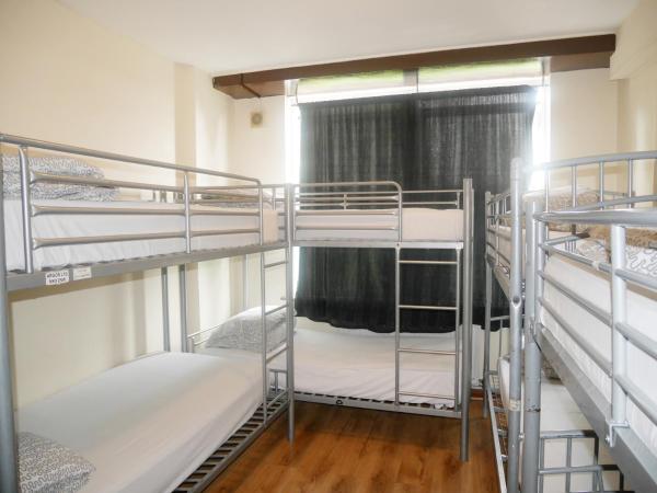 Kensal Green Backpackers : photo 1 de la chambre lit dans dortoir mixte de 8 lits
