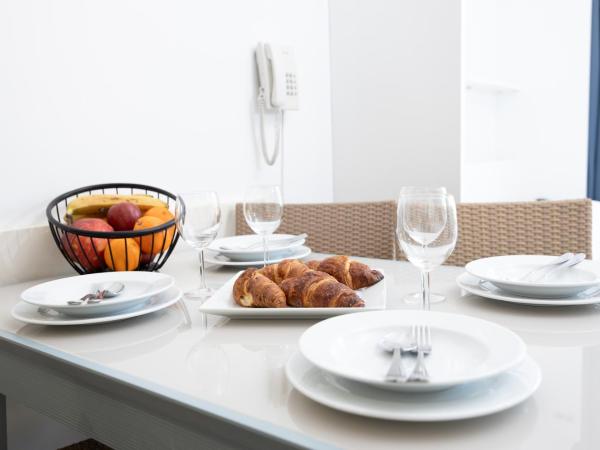 Resort del Mar : photo 6 de la chambre appartement familial avec balcon (2 adultes + 2 enfants)