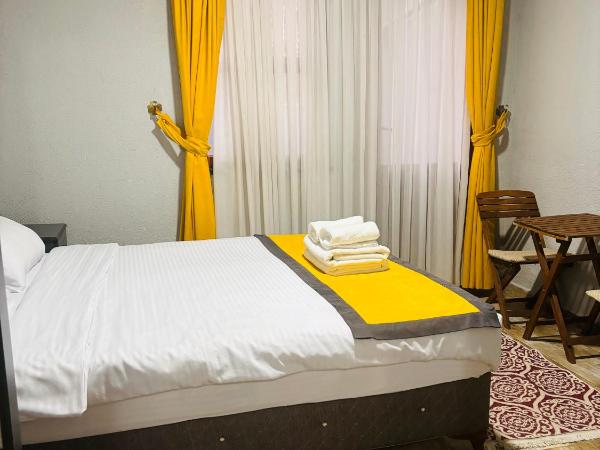 Lebon Hotel-Special Class : photo 2 de la chambre suite avec balcon