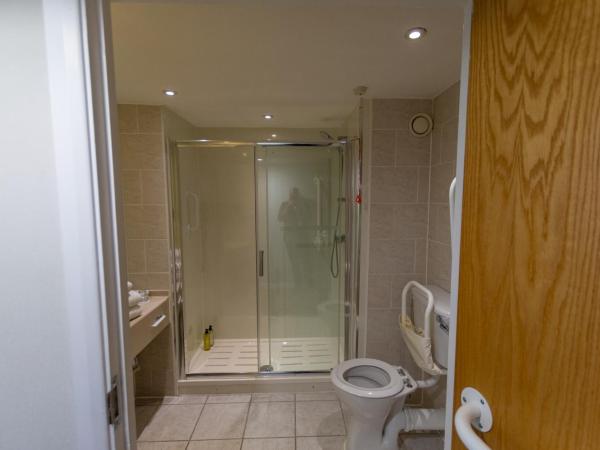 Holiday Inn Liverpool City Centre, an IHG Hotel : photo 5 de la chambre chambre lit king-size standard - accessible aux personnes à mobilité réduite