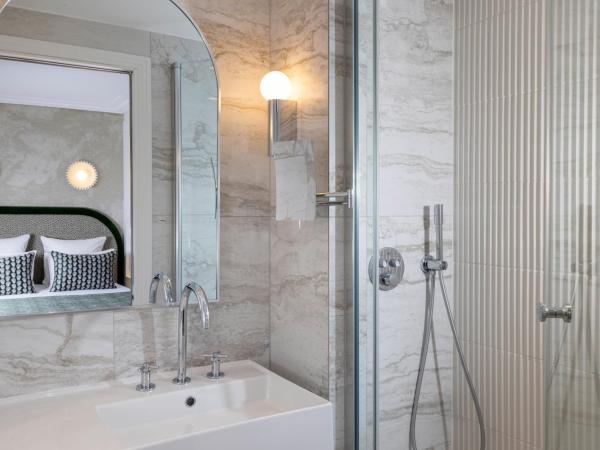 Hotel des Carmes by Malone : photo 5 de la chambre hébergement 2 chambres adjacentes