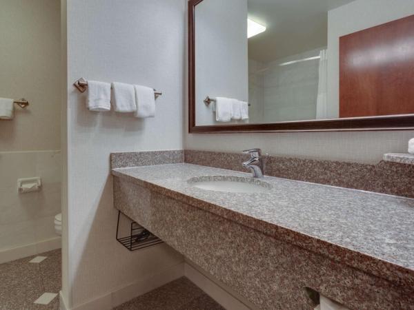 Drury Inn & Suites St. Louis Forest Park : photo 2 de la chambre chambre deluxe avec 2 lits queen-size