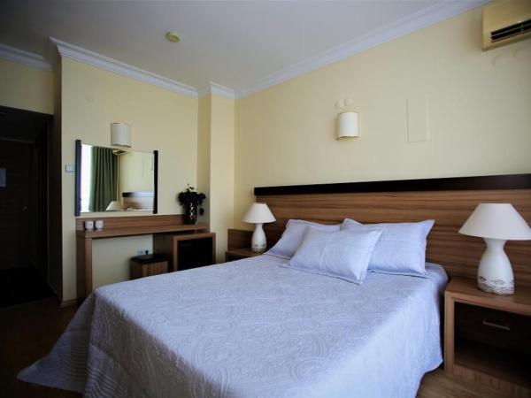 Lara Otel : photo 2 de la chambre chambre double ou lits jumeaux standard - vue sur mer