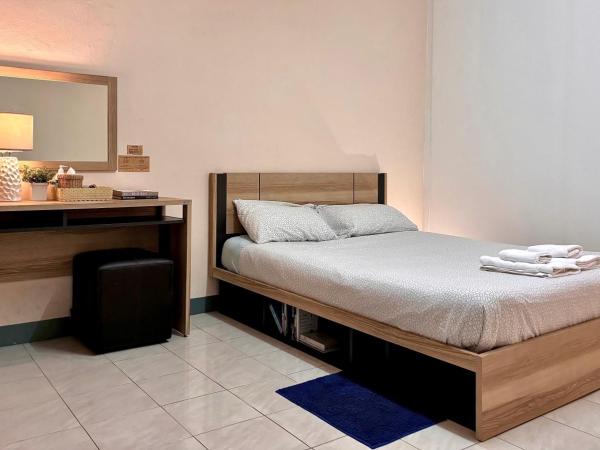 INN Room : photo 3 de la chambre chambre double avec salle de bains privative