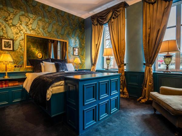 Hotel Pigalle : photo 1 de la chambre chambre double royale