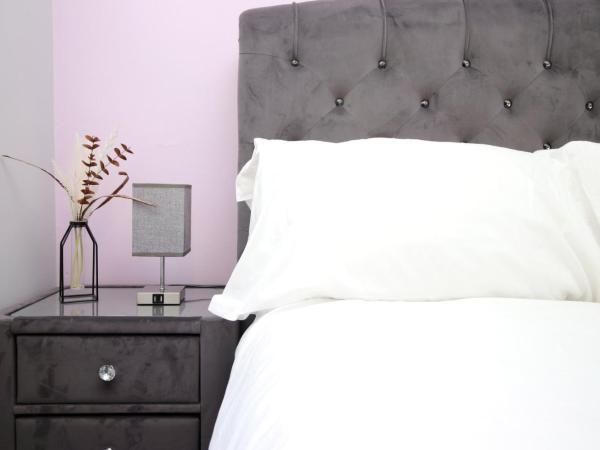 Cohost Partners: Perfect Retreat in Bristol : photo 4 de la chambre maison de vacances