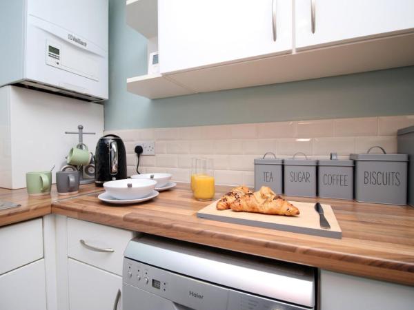 Cohost Partners: Perfect Retreat in Bristol : photo 6 de la chambre maison de vacances