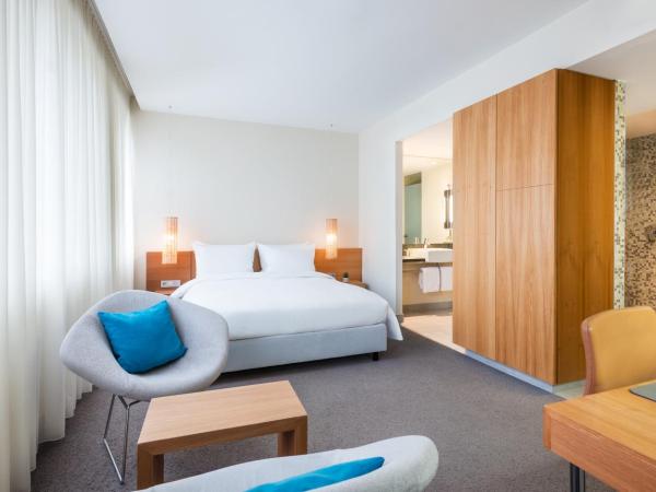 Lindner Hotel Berlin Ku'damm, part of JdV by Hyatt : photo 2 de la chambre chambre lit queen-size