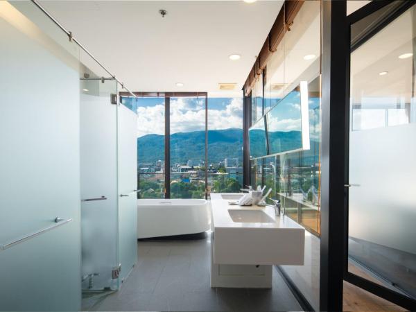 Eastin Tan Hotel Chiang Mai : photo 7 de la chambre one bedroom suite mountain