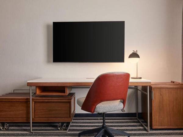 Courtyard Culver City Los Angeles : photo 5 de la chambre chambre lit king-size avec canapé-lit