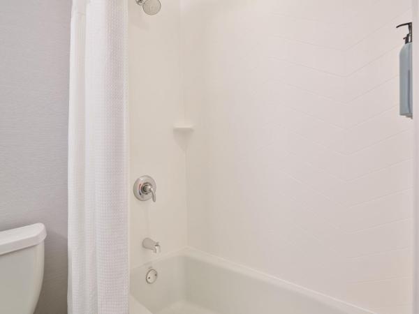 Courtyard Culver City Los Angeles : photo 5 de la chambre chambre avec 2 grands lits queen-size