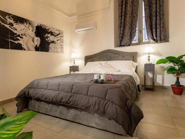 Duomo Luxury Suite Catania : photo 2 de la chambre chambre lit queen-size deluxe