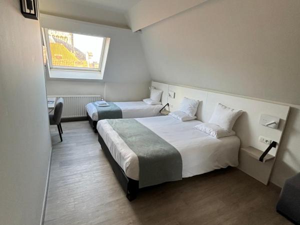 Martin's Brugge : photo 3 de la chambre chambre triple avec salle de bains