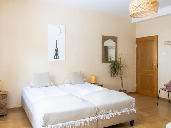 BlissHouse Cracow : photo 4 de la chambre chambre familiale avec salle de bains