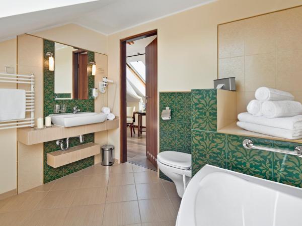 Hotel Bonum Old Town : photo 2 de la chambre superior deluxe double or twin room with large bathroom