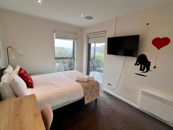 Hobart View : photo 3 de la chambre chambre double avec salle de bains commune