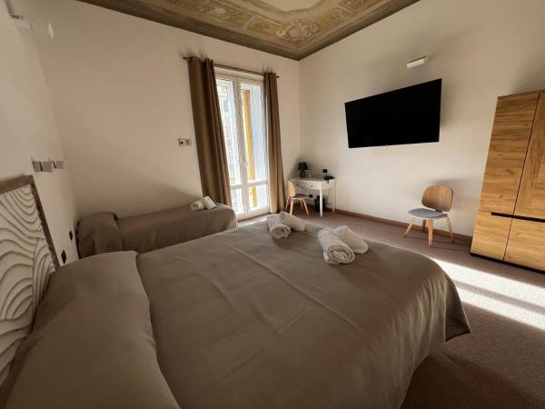 Hotel Genova Liberty : photo 2 de la chambre chambre triple avec balcon