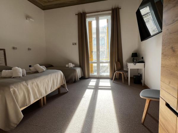 Hotel Genova Liberty : photo 4 de la chambre chambre triple avec balcon