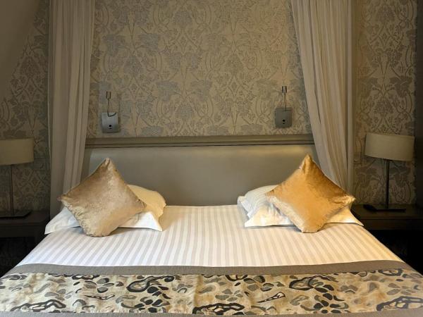 Hotel Monceau Wagram : photo 2 de la chambre chambre double supérieure romantique